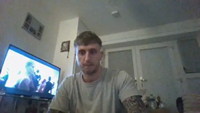 Snapshot of freddie321 chatting on March 2, 2026, 9:32 pm freddie321 online show from March 2, 2026, 9:32 pm