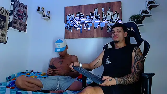 AdamsDvi online show from April 19, 2026, 11:07 pm