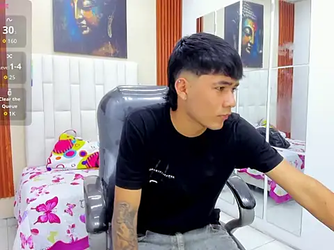 Snapshot of Thiago_collinss chatting on May 26, 2026, 10:17 pm Thiago collinss online show from May 26, 2026, 10:17 pm
