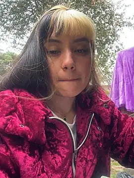 Sara 92 online show from March 10, 2026, 4:56 pm