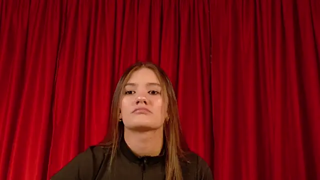 Snapshot of Mia_Benett_ chatting on April 4, 2026, 2:58 pm Mia Benett online show from April 4, 2026, 2:58 pm