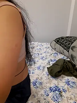 NeetuKumri online show from April 7, 2026, 5:24 pm