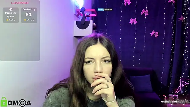 Snapshot of AlisMoonly chatting on February 26, 2026, 7:51 am AlisMoonly online show from February 26, 2026, 7:51 am