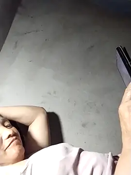 Lucie Fuzk online show from April 5, 2026, 2:42 am