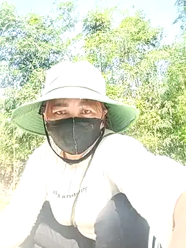 lyly sexx online show from April 8, 2026, 2:11 am