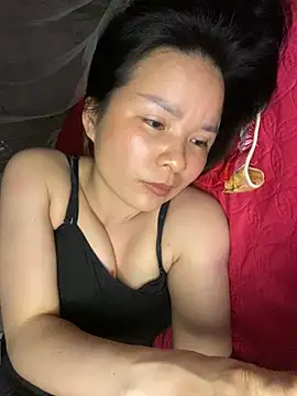 Ivy Trix2 online show from March 7, 2026, 3:42 pm