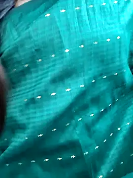 Snapshot of Cutie_Nila chatting on April 3, 2026, 5:16 am Cutie Nila online show from April 3, 2026, 5:16 am