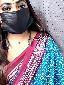 Snapshot of Cutie_Nila chatting on April 11, 2026, 7:45 am Cutie Nila online show from April 11, 2026, 7:45 am