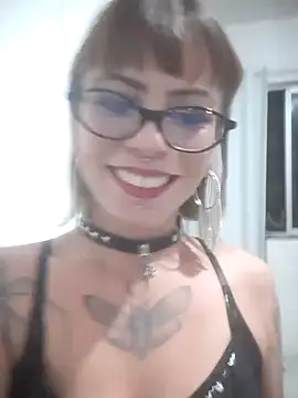 Snapshot of melmel192 chatting on March 3, 2026, 3:23 am melmel192 online show from March 3, 2026, 3:23 am