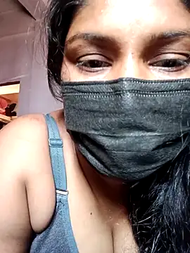 sexyladdupilla online show from April 20, 2026, 7:55 am