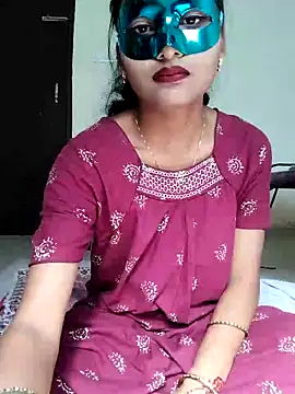 Snapshot of Sweet_Cpl_ chatting on February 28, 2026, 4:13 am Sweet Cpl online show from February 28, 2026, 4:13 am