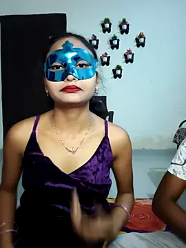 Sweet Cpl  online show from March 13, 2026, 3:02 am