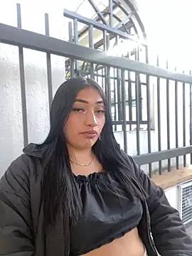 GeorgiaPink  online show from April 1, 2026, 10:29 pm