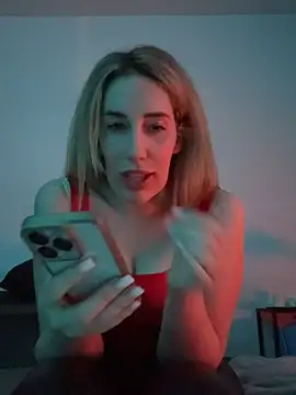 Snapshot of JuliaPrivat chatting on March 1, 2026, 10:56 pm JuliaPrivat online show from March 1, 2026, 10:56 pm