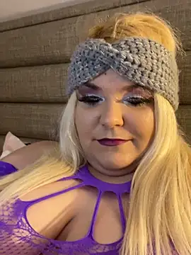 Smileygirly online show from March 9, 2026, 11:20 pm