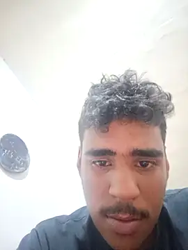 luis230436 online show from February 26, 2026, 12:42 am