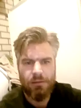 Hornybalkanmen12 online show from March 4, 2026, 1:39 pm