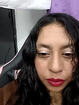 melsylatina online show from March 29, 2026, 6:02 am