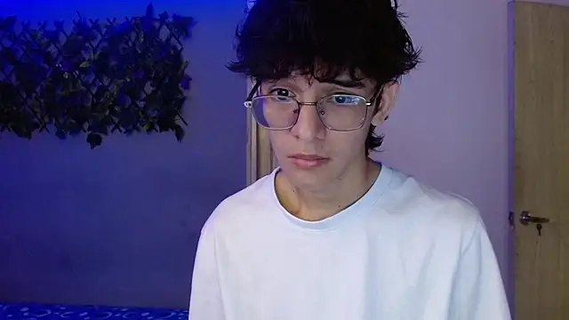 noah millerx online show from March 7, 2026, 12:07 am