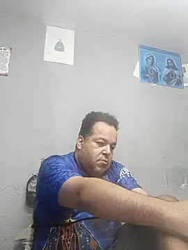 UrsoBissexualPauGrosso online show from May 2, 2026, 3:00 am