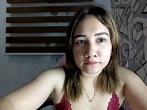 missrica13 online show from April 21, 2026, 6:20 am