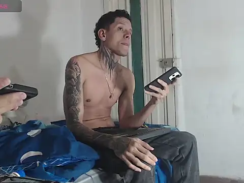 Snapshot of gabriel_reyes21 chatting on July 25, 2026, 11:35 pm gabriel reyes21 online show from July 25, 2026, 11:35 pm