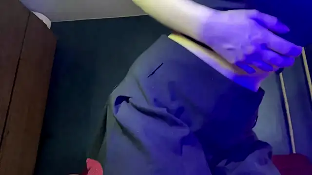 ShariLappas online show from April 2, 2026, 8:23 am