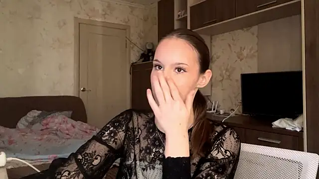 Snapshot of PrettyReal chatting on March 2, 2026, 8:10 am PrettyReal online show from March 2, 2026, 8:10 am