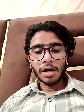 CoralN online show from March 8, 2026, 2:04 am