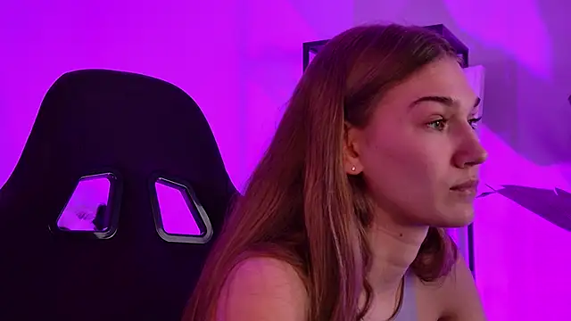 Sweet Emilya online show from March 16, 2026, 12:09 pm