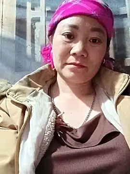 Lindxx-hot online show from March 12, 2026, 10:49 pm