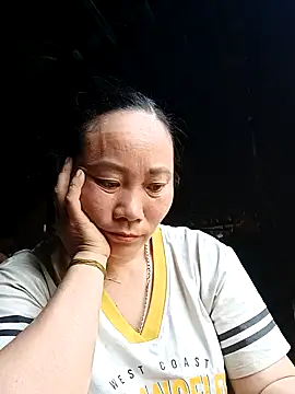 Lindxx-hot online show from April 3, 2026, 2:31 am