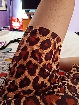 RaduuuxXx online show from July 18, 2026, 1:48 pm