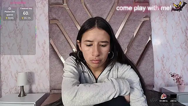 LilyRossi  online show from April 16, 2026, 12:28 pm