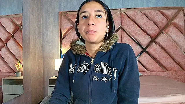 LilyRossi  online show from April 27, 2026, 12:14 pm