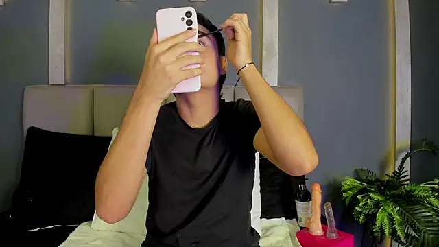 Snapshot of JOEYMIILLS chatting on February 27, 2026, 1:22 pm JOEYMIILLS online show from February 27, 2026, 1:22 pm