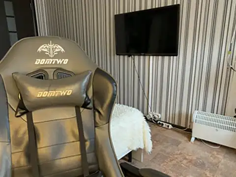 Emily Rass  online show from March 31, 2026, 8:59 am