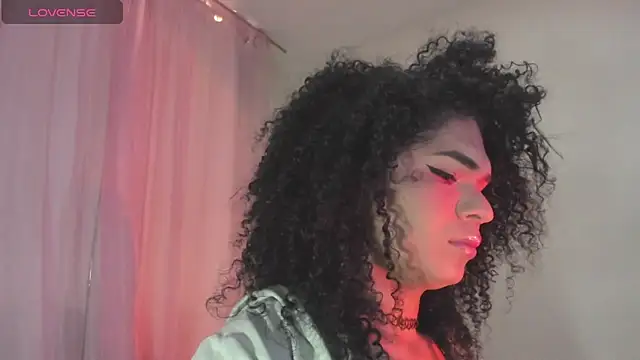 Snapshot of V-nus chatting on March 3, 2026, 8:59 pm V-nus online show from March 3, 2026, 8:59 pm