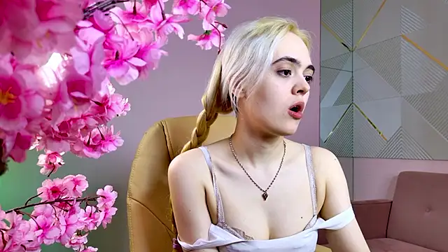 Bambi Bloom online show from March 4, 2026, 5:13 am