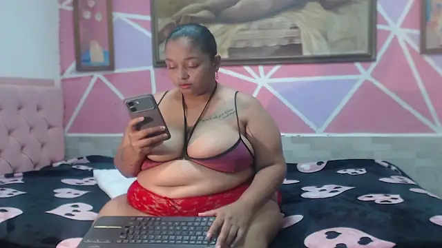 Snapshot of Doll_rihana chatting on May 5, 2026, 8:06 pm Doll rihana online show from May 5, 2026, 8:06 pm