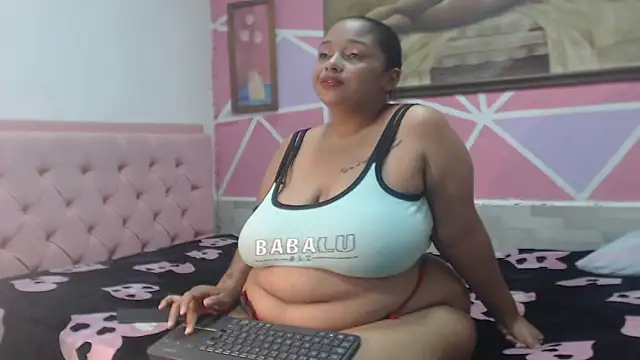 Snapshot of Doll_rihana chatting on May 22, 2026, 12:18 am Doll rihana online show from May 22, 2026, 12:18 am