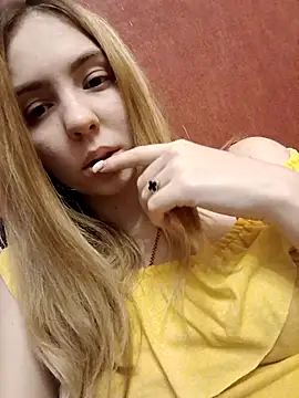 Prinseska27 online show from March 2, 2026, 7:54 pm