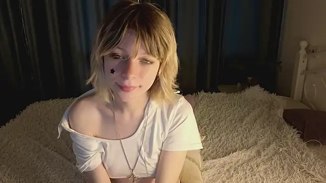 MollySally online show from June 5, 2026, 2:07 am
