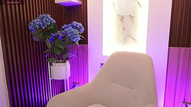 Snapshot of MandyCollins chatting on March 7, 2026, 11:40 am MandyCollins online show from March 7, 2026, 11:40 am