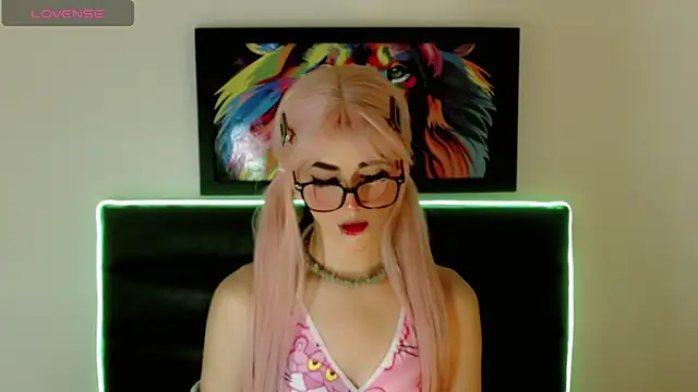 daphne wilson online show from March 4, 2026, 7:42 pm