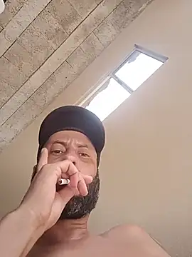 misteriosocam40 online show from March 24, 2026, 5:18 pm