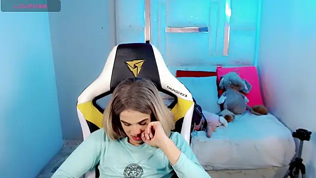 Snapshot of Sophiaa_doll_ chatting on March 27, 2026, 8:26 am Sophiaa doll online show from March 27, 2026, 8:26 am