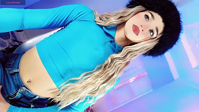 Snapshot of Sophiaa_doll_ chatting on April 15, 2026, 4:19 am Sophiaa doll online show from April 15, 2026, 4:19 am