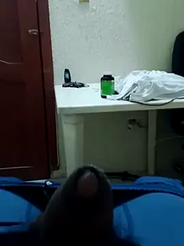 Javier 068 online show from April 12, 2026, 7:02 am