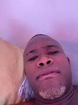 DarianWill18 online show from April 5, 2026, 4:26 pm